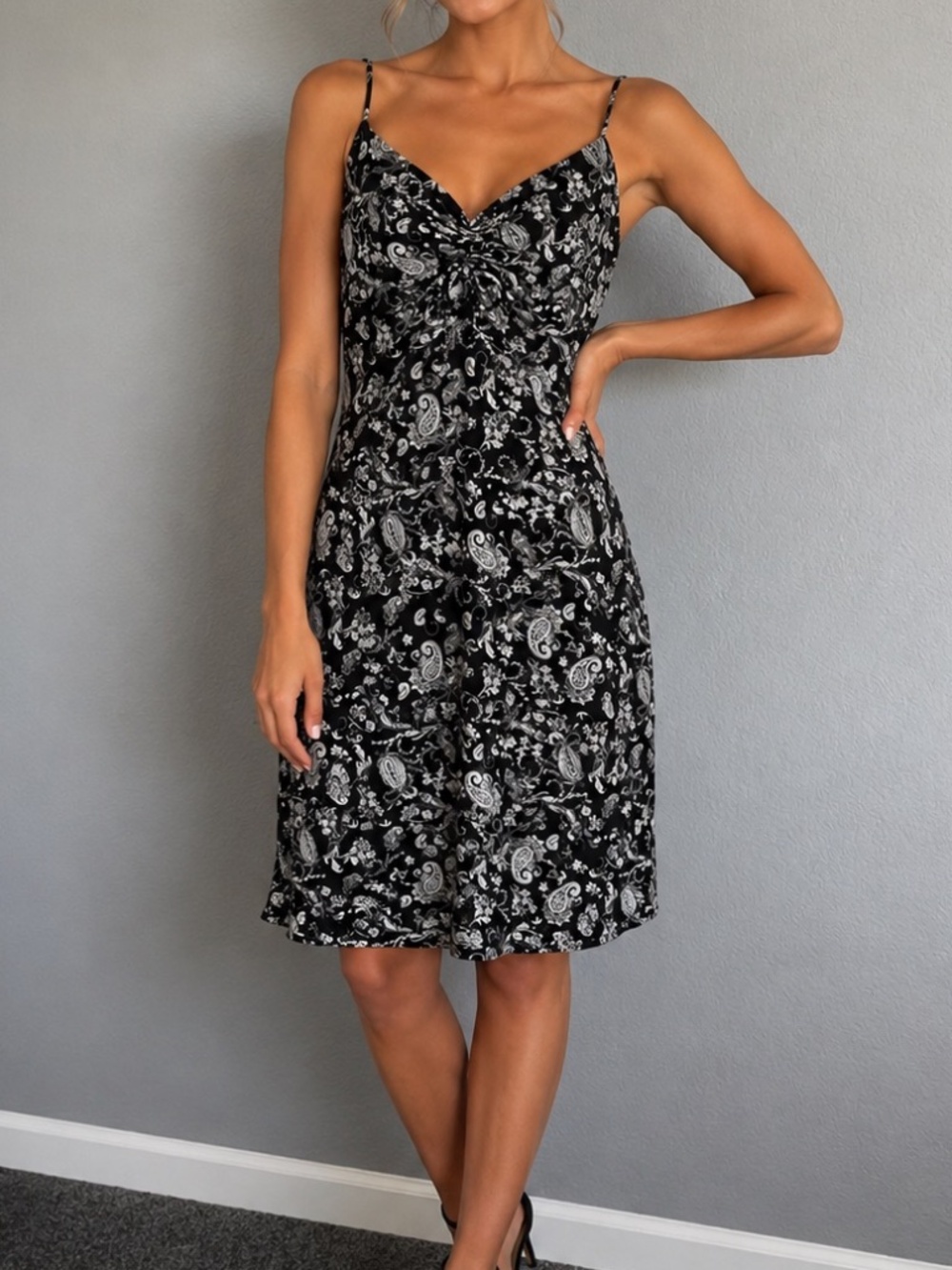 Guess Black/White Paisley Spaghetti strap dress Size Large